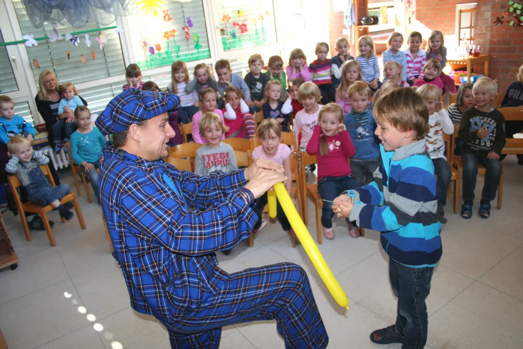 Clown LIAR bei einem Kinderfest in NRW